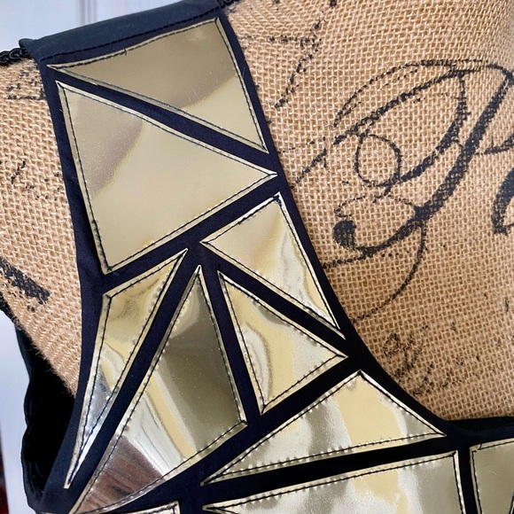 Tory Burch Holographic Mosaic Abstract Black Silver Sleeveless Top Womens Size 6 - Picture 6 of 13